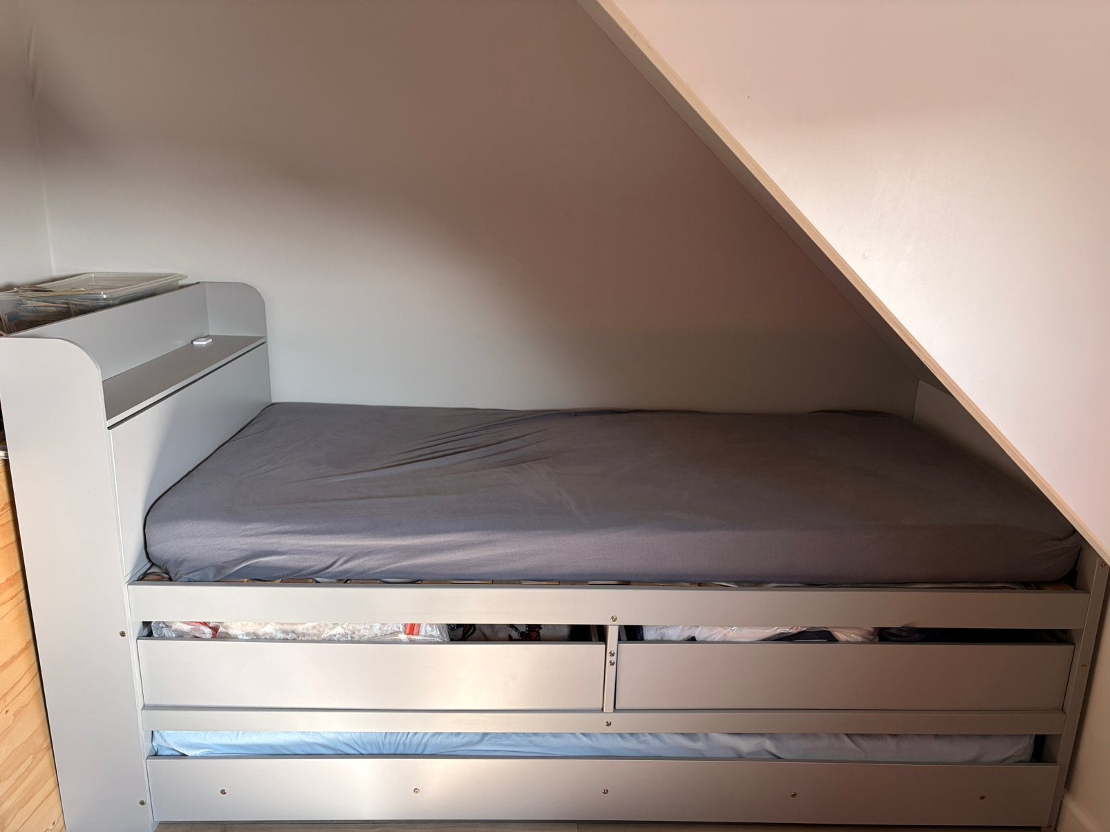 1 persoonsbed Grijs met extra bed, Ophalen, 90 cm, Eenpersoons, Zo goed als nieuw