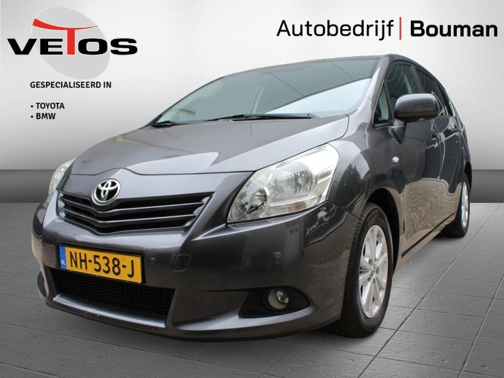 Toyota Verso 1.8 VVT-i Bns / 7 persoons / Trekhaak 1300kg! /, Auto's, Euro 5, Gebruikt, 4 cilinders, 7 stoelen