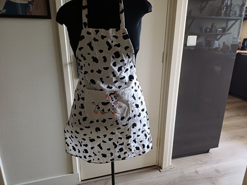 schort met koe wit zwart, Gebruikt, Wit, Met zakken, Ophalen of Verzenden