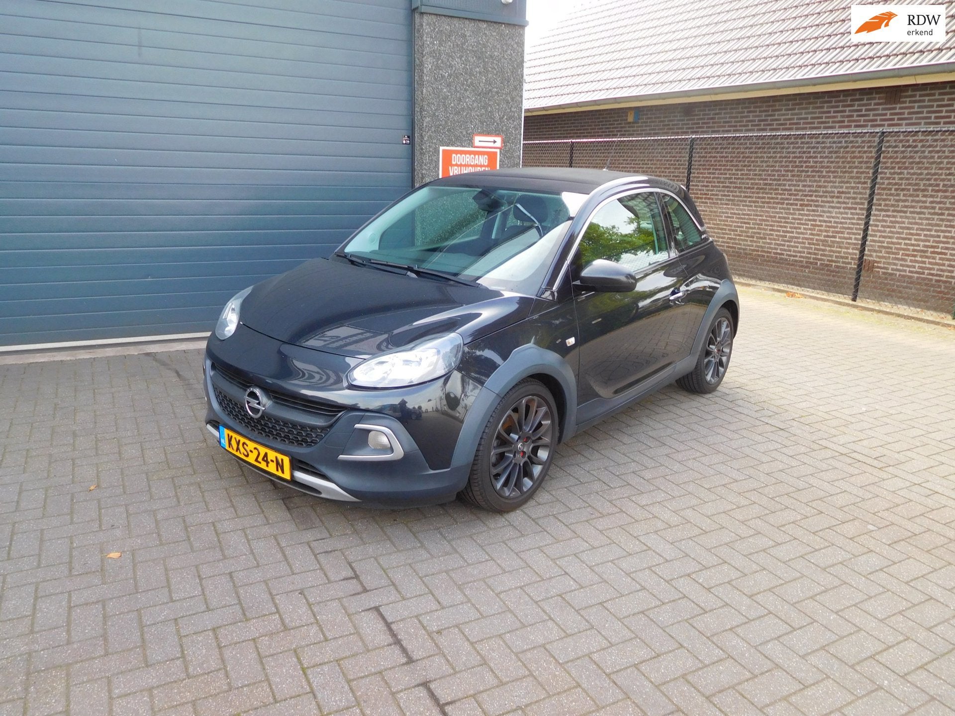 Opel ADAM 1.0 Turbo Rocks Favourite, Auto's, Voorwielaandrijving, Dealer onderhouden, ADAM, Gebruikt