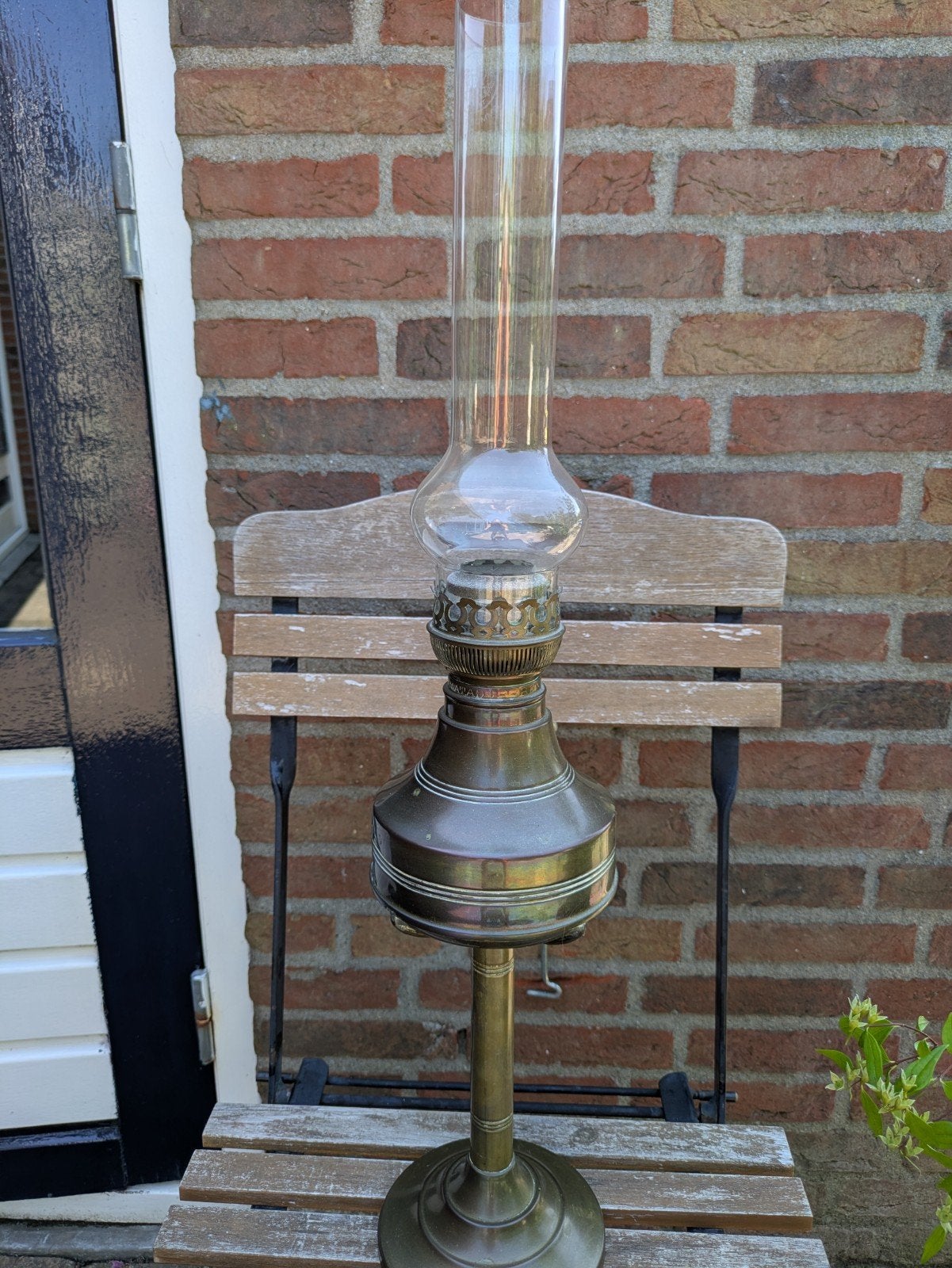 Antieke olielamp - Messing met glazen schoorsteen, Antiek en Kunst, Ophalen of Verzenden