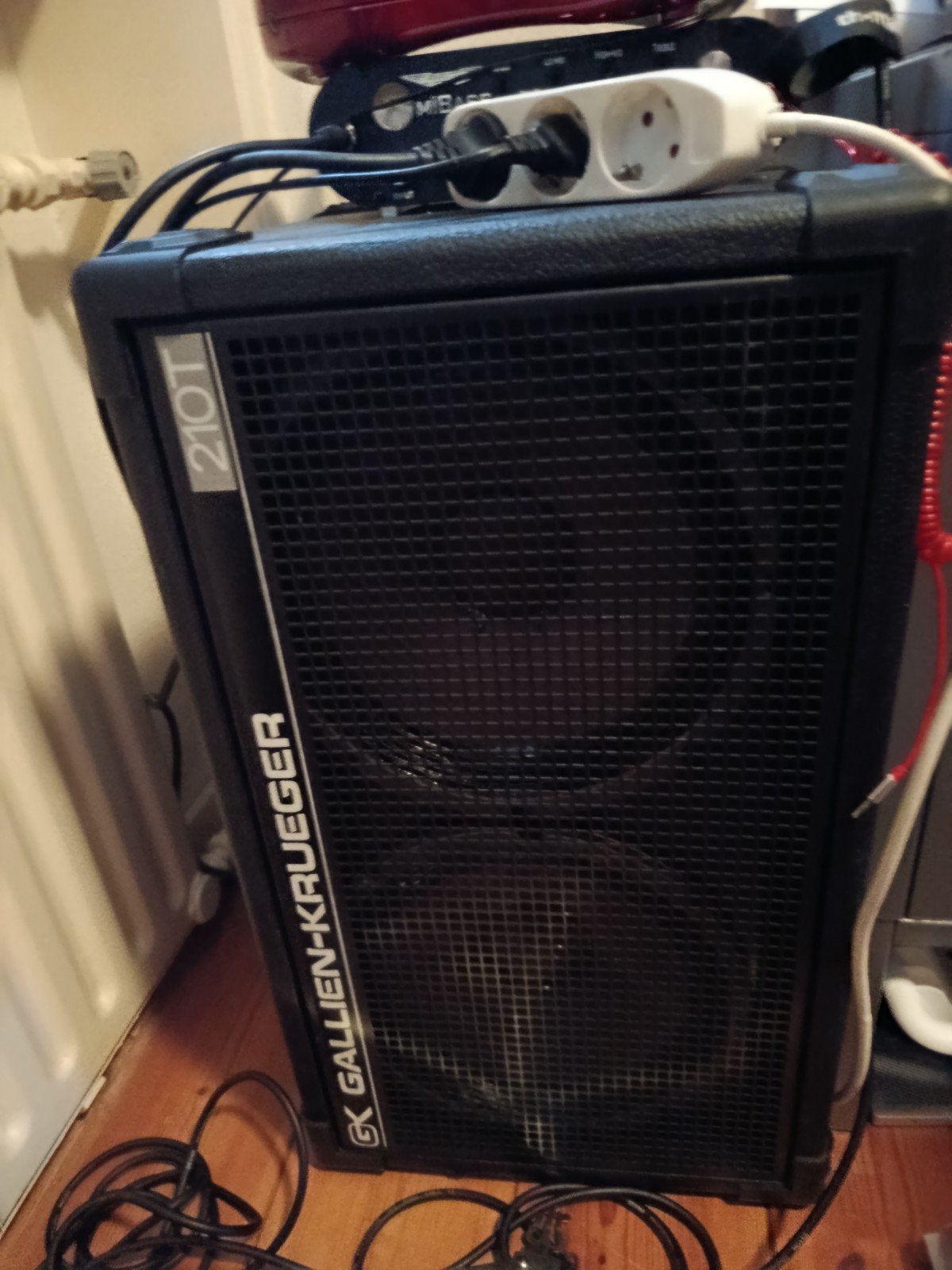 Gallien Kreuger speaker 210T, Ophalen of Verzenden, Zo goed als nieuw, Basgitaar, 100 watt of meer