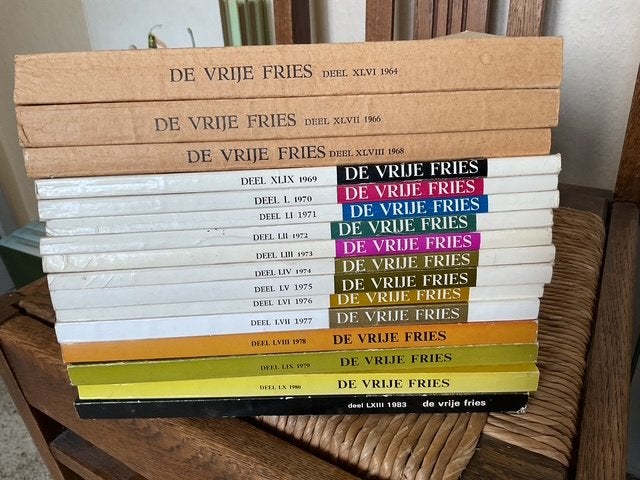 16 delen van het Tijdschrift/boeken De Vrije Fries, Ophalen of Verzenden, Zo goed als nieuw, Fryske Akademy