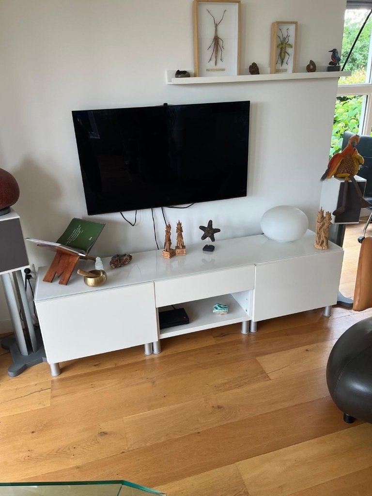 TV kastje, Huis en Inrichting, Kasten | Televisiemeubels, Ophalen, Overige materialen, Gebruikt, IKEA Besta