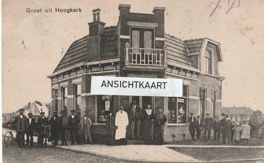 Ansichtkaart Hoogkerk - winkel - kruidenier - volk, Verzenden, Voor 1920, Gelopen, Groningen