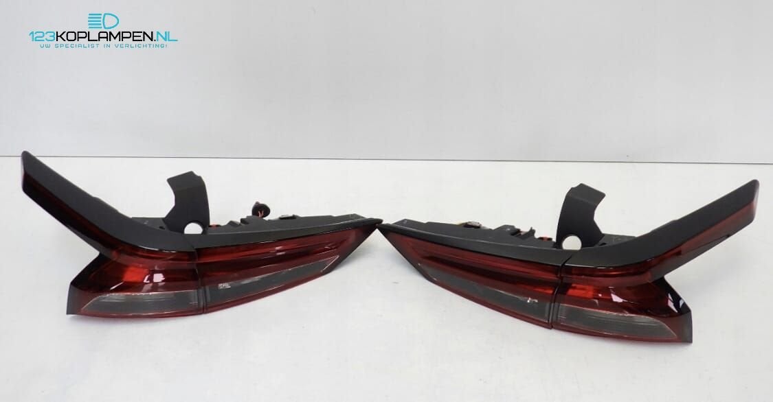 (J3)Nissan Qashqai J12 Achterlicht links rechts