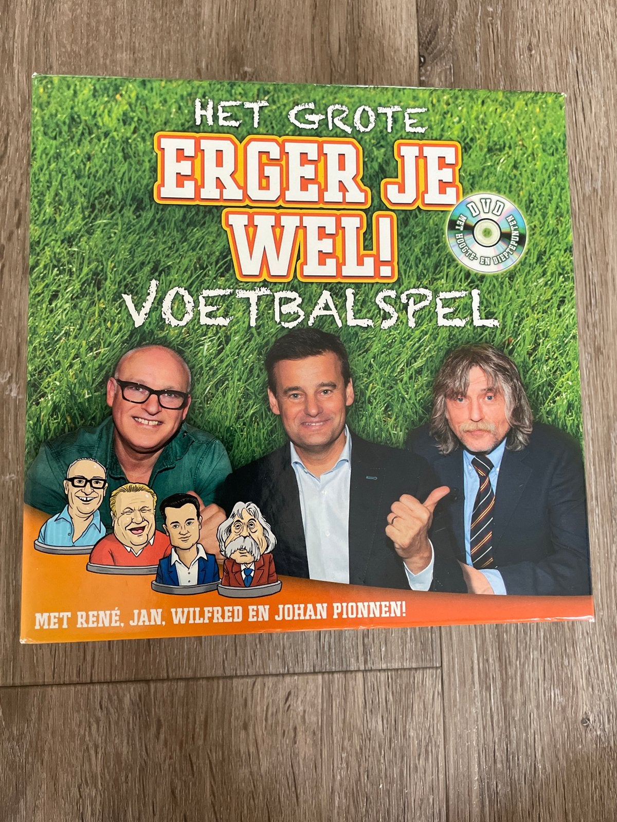 Het Grote Erger Je Wel! Voetbalspel met DVD, Hobby en Vrije tijd, Drie of vier spelers, Ophalen of Verzenden, Zo goed als nieuw