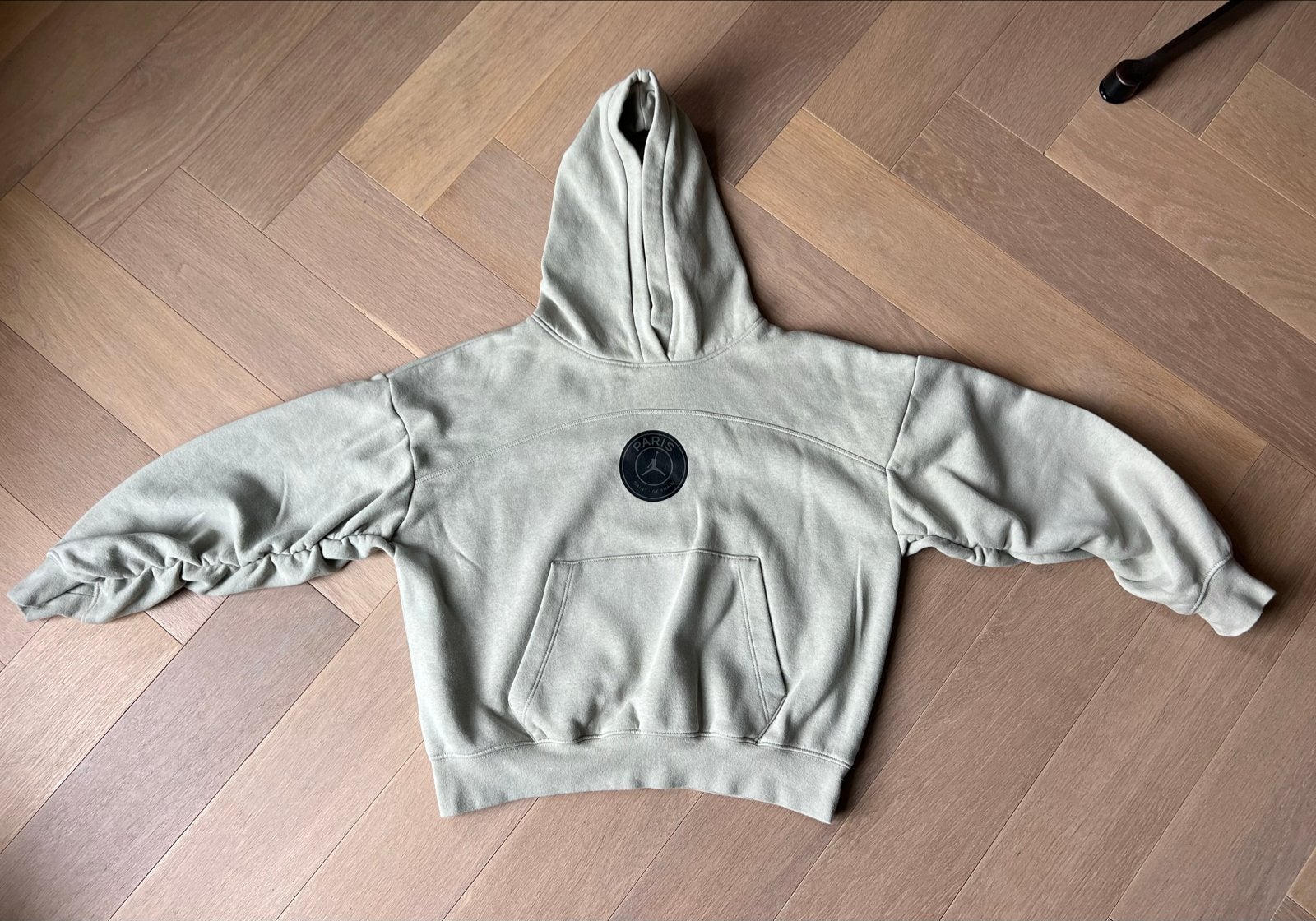 Jordan x PSG Hoodie - Maat 140-155cm (12-13 jaar), Ophalen of Verzenden, Zo goed als nieuw, Jongen of Meisje, Trui of Vest
