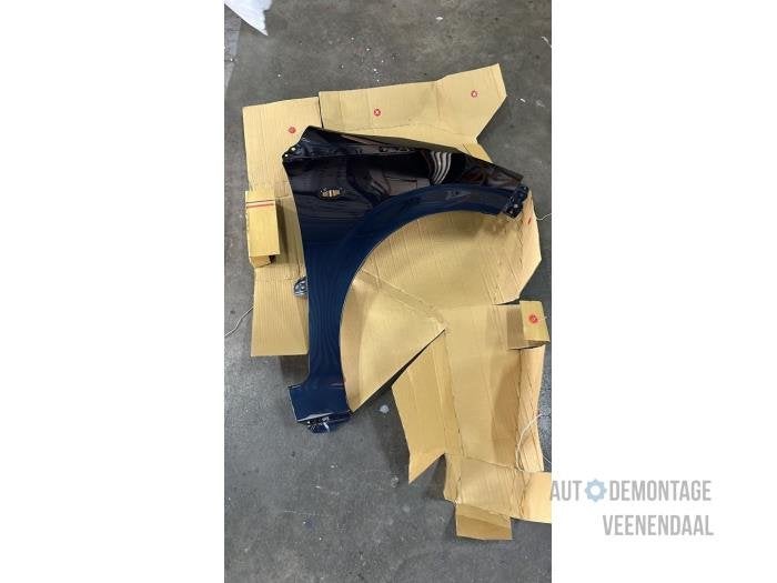 Scherm rechts-voor van een Peugeot 108 (ELB), -, -, Nieuw, Ophalen of Verzenden