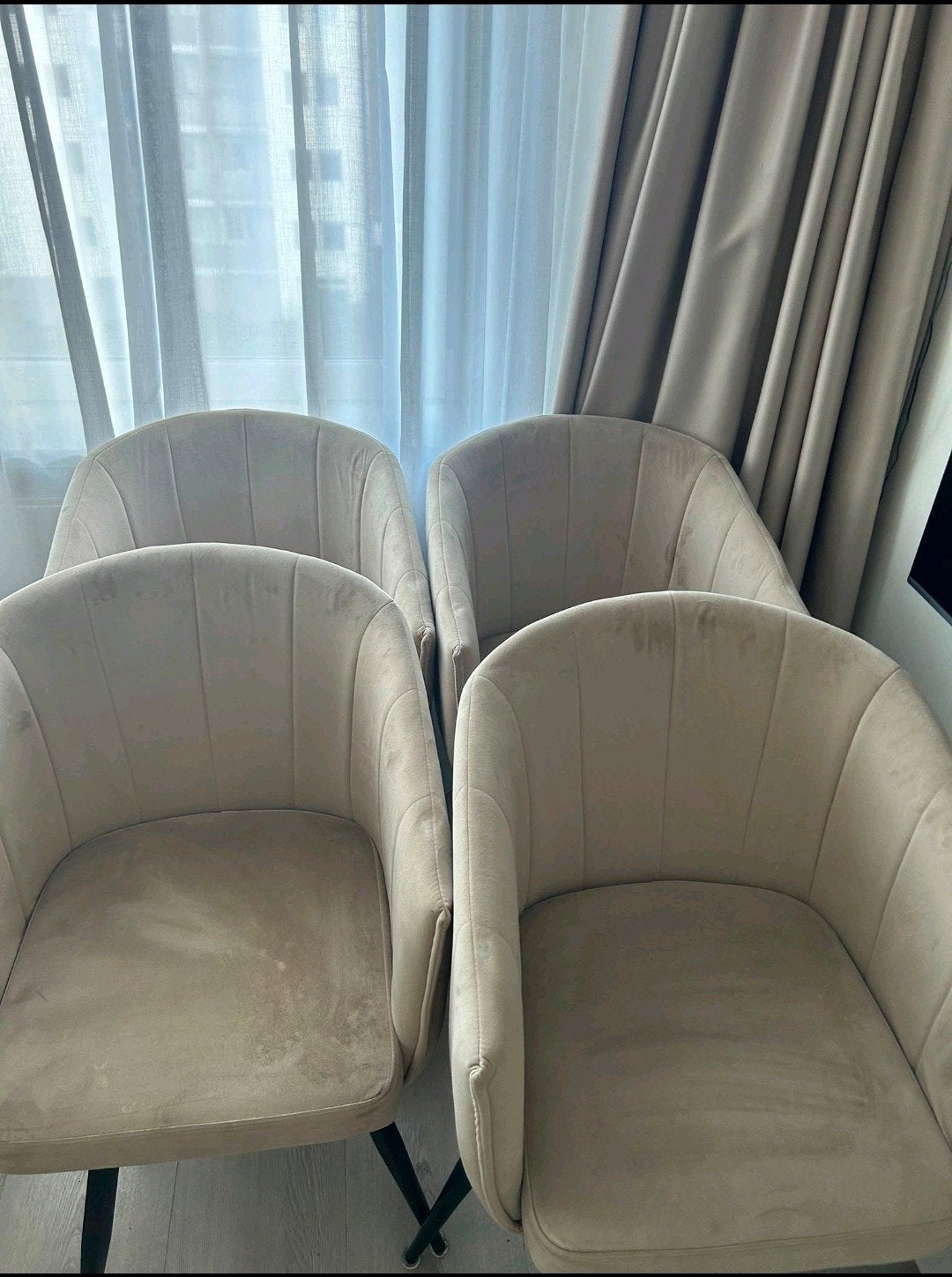 4 draaibare eetstoelen beige crème Stijl Cocoon, Huis en Inrichting, Wit, Ophalen of Verzenden, Zo goed als nieuw, Metaal