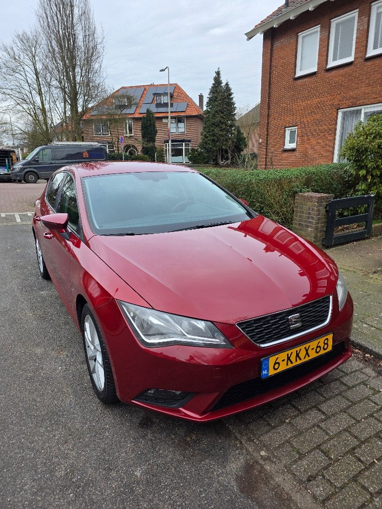 Seat Leon 1.2 TSI 77KW DSG 2013 Rood, Stof, 4 cilinders, Leon, 610 kg