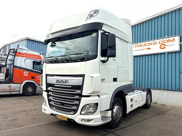 DAF XF 460 SUPERSPACECAB 4x2 (EURO 6 / AS-TRONIC / MX-BRAKE, Auto's, Vrachtwagens, Achterwielaandrijving, Euro 6, 462 pk, Wit