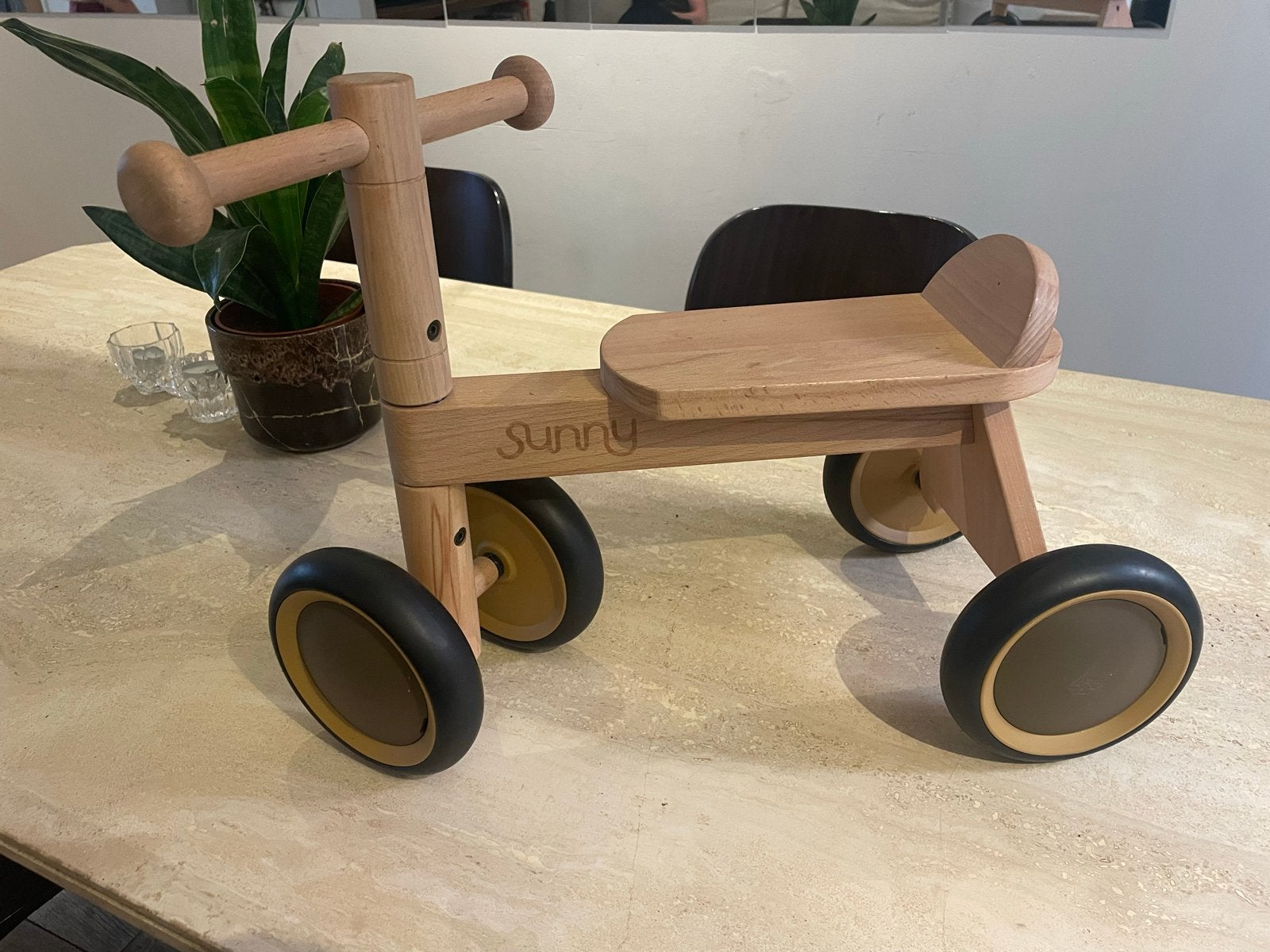 Houten loopfietsje Sunny, Ophalen, Zo goed als nieuw, Rij- of Hobbelspeelgoed