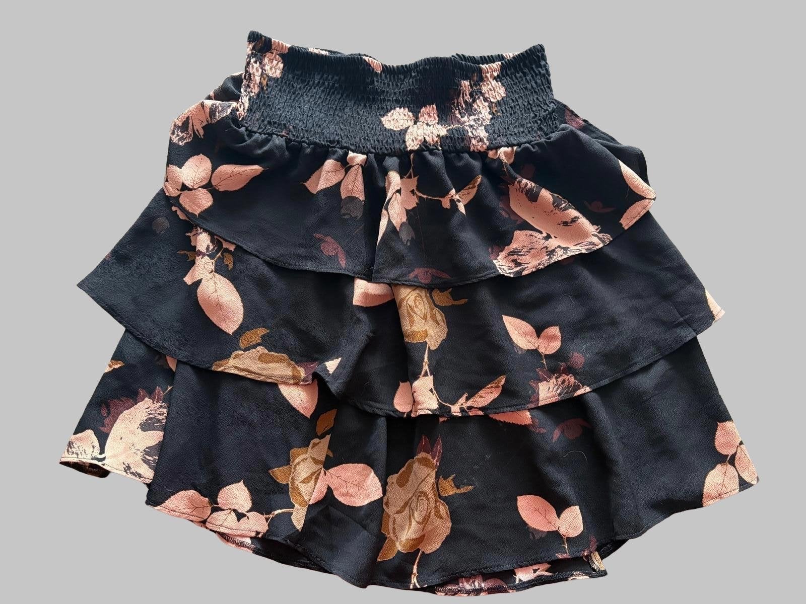 ONLY gelaagde rok met bloemenprint - Maat 36 (S), Kleding | Dames, Rokken, Verzenden, Zwart, Zo goed als nieuw, Maat 36 (S)
