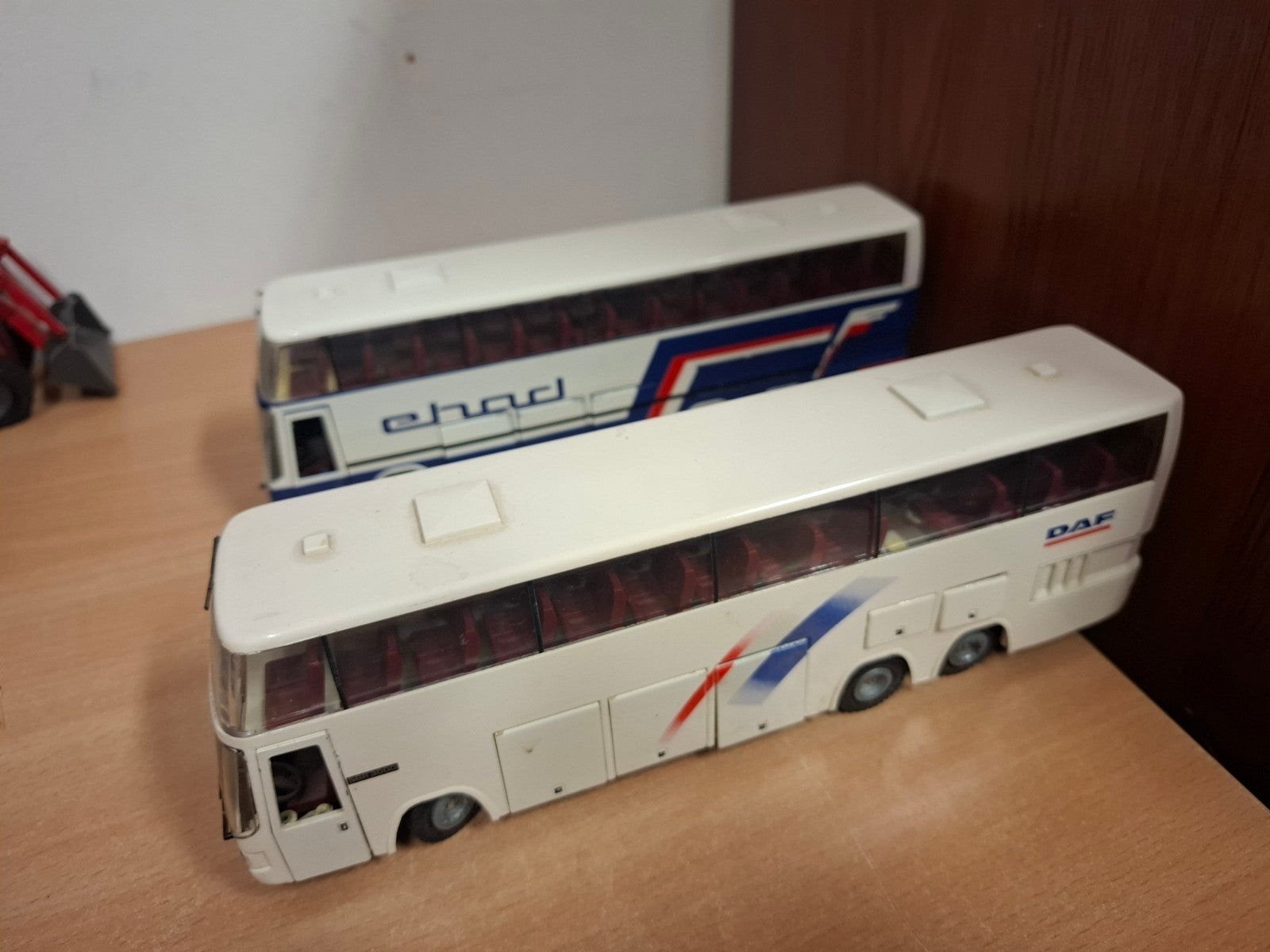 2 x Daf bus SBR 3000  Tekno, Hobby en Vrije tijd, Modelauto's | 1:50, Ophalen of Verzenden, Zo goed als nieuw, Bus of Vrachtwagen