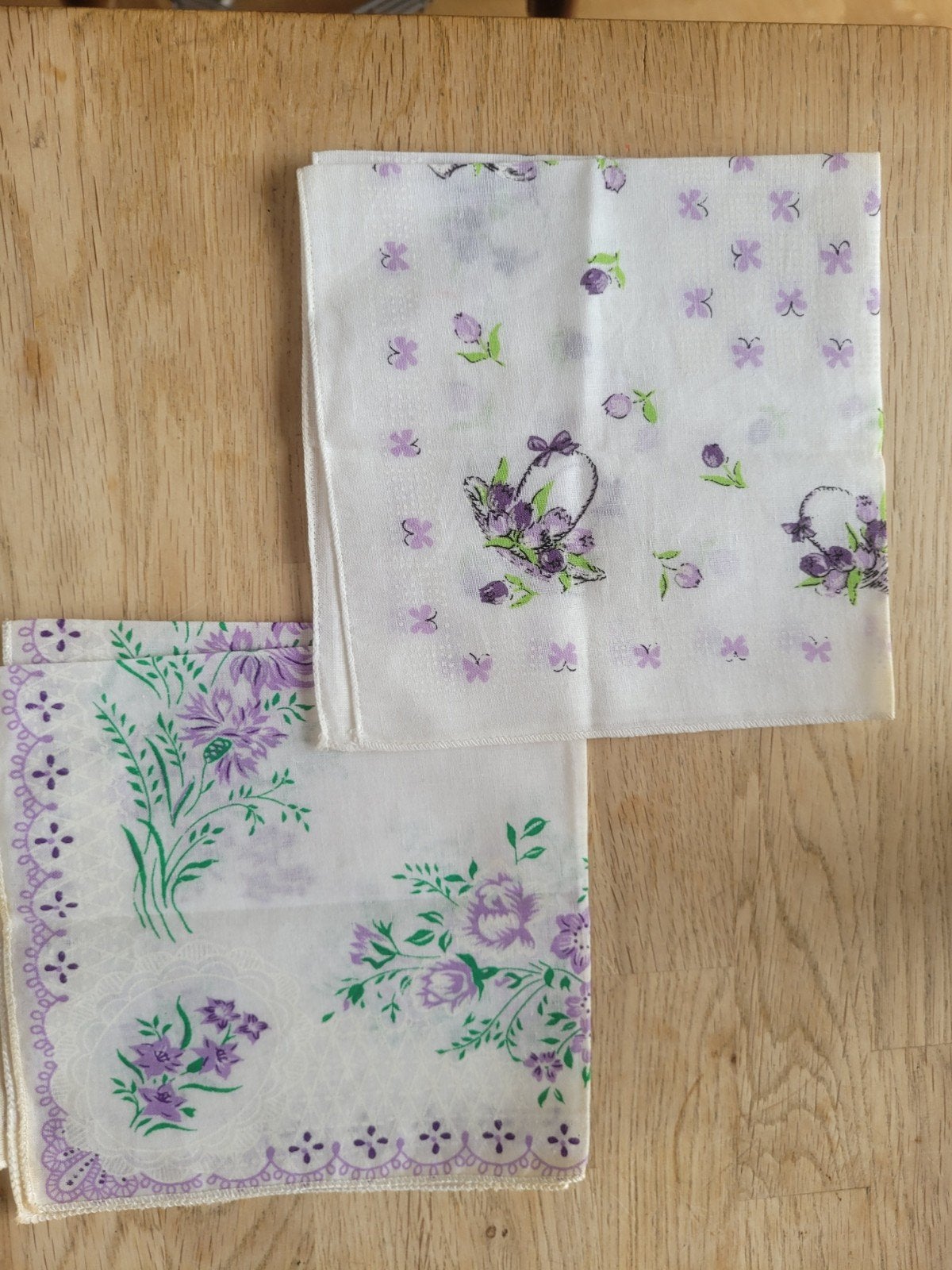 2 Vintage Katoenen Dames Zakdoeken met Paarse Bloemenprint, Ophalen of Verzenden