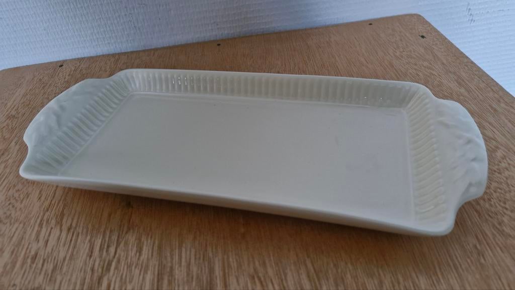 Edme Wedgwood cakeserveerschaal, Porselein of Keramiek, Schaal, Ophalen of Verzenden, Zo goed als nieuw