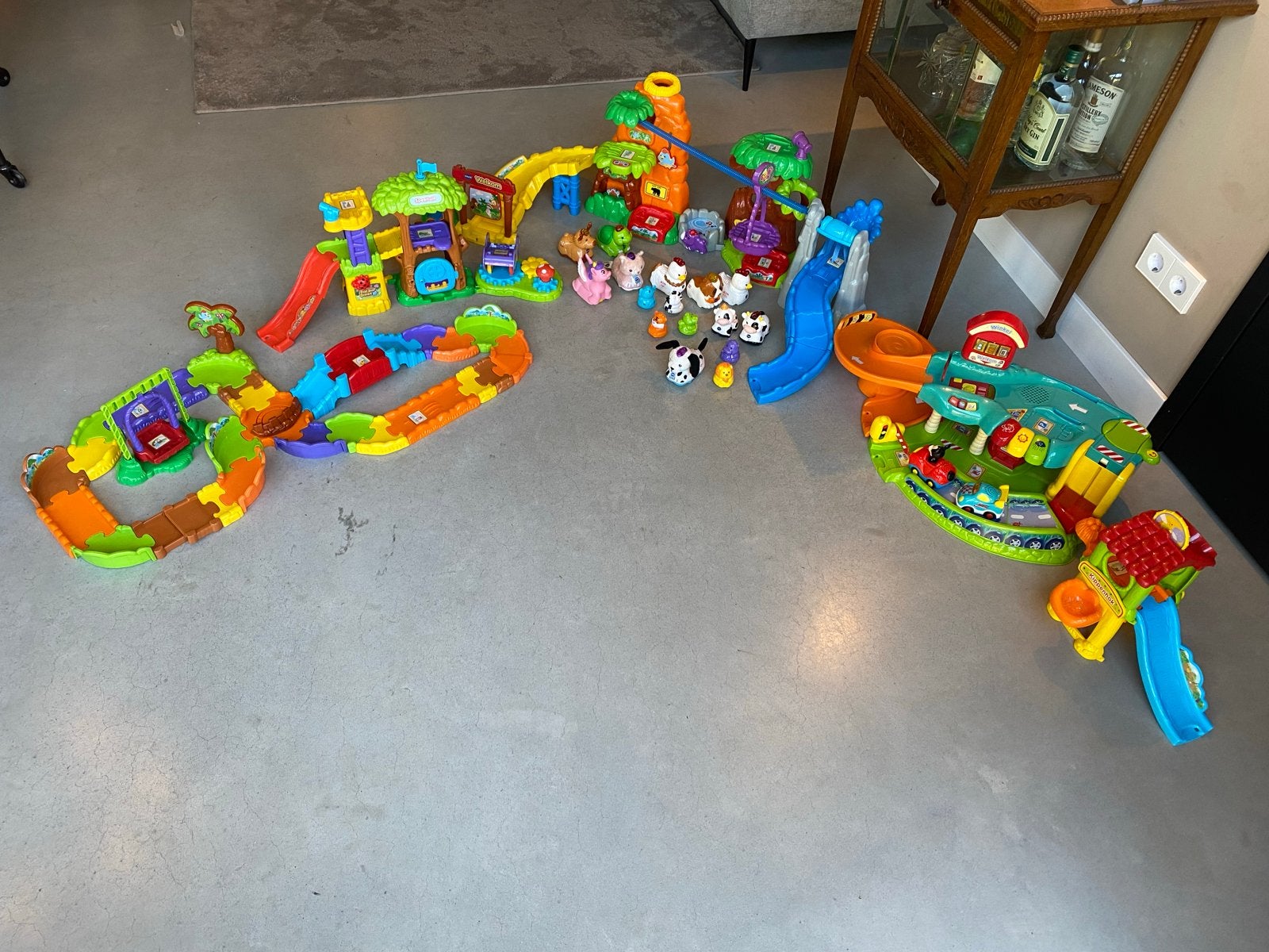 Grote set V-Tech Zoef Zoef Dieren & Toet Toet Auto, Kinderen en Baby's, Ophalen, Gebruikt, 2 tot 4 jaar