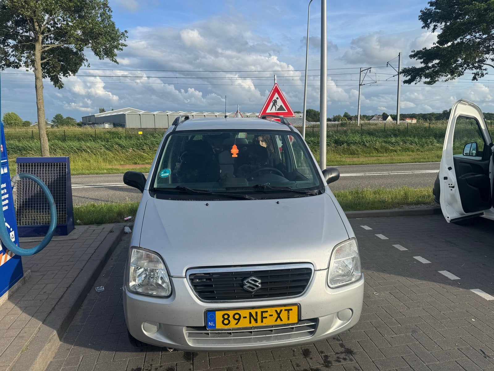 Suzuki Wagon R+ 1.3 2003 Grijs trekhaak, Auto's, Voorwielaandrijving, 40 €/maand, 4 cilinders, Wagon R+