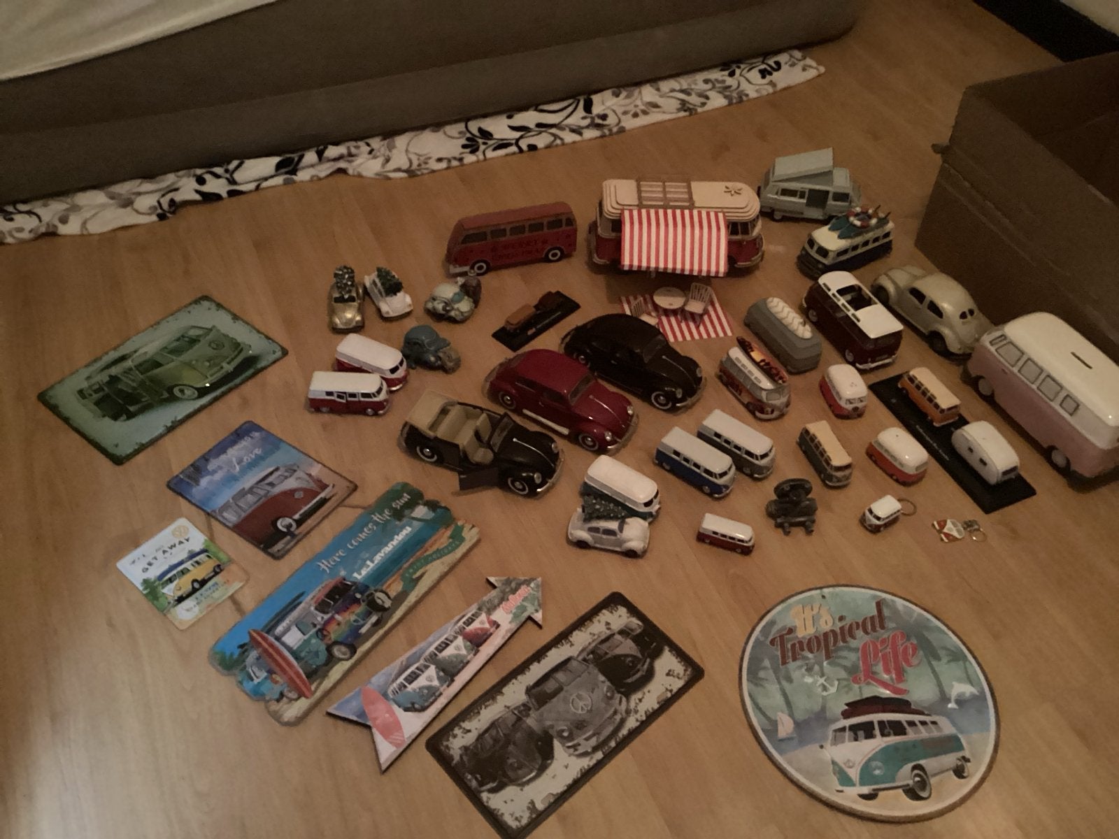 Grote verzameling Volkswagen miniatuurauto's en decoratie, Ophalen, Gebruikt, Auto's