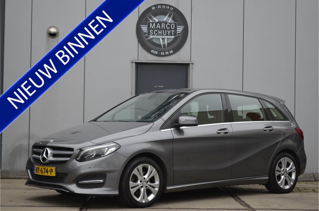Mercedes-Benz B-Klasse 180 Ambition (bj 2016), Voorwielaandrijving, Gebruikt, 4 cilinders, Leder en Stof