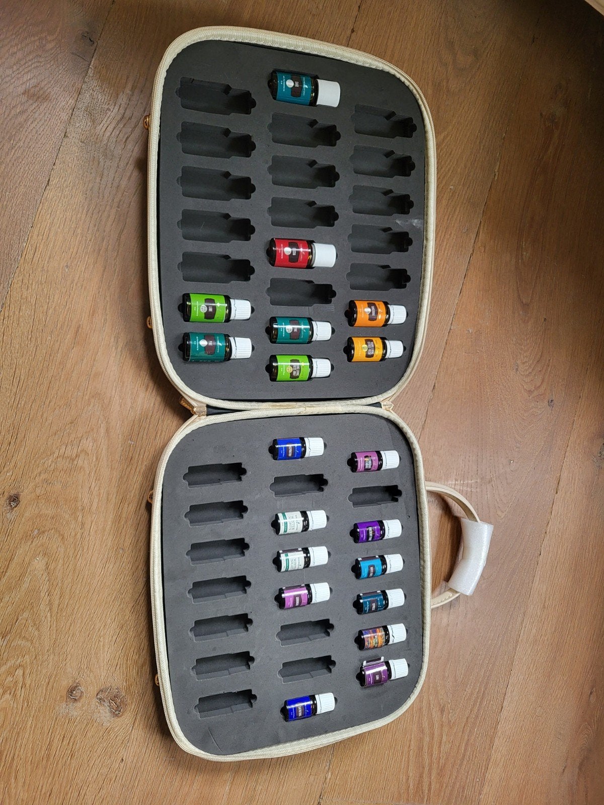 Young Living opbergkoffer voor etherische oliën, Sieraden, Tassen en Uiterlijk, Overige materialen, Minder dan 50 cm, Ophalen of Verzenden