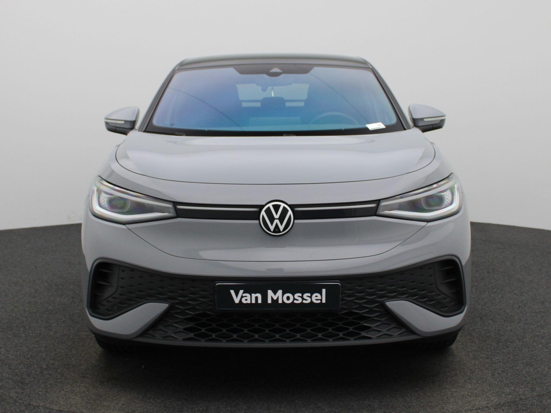 Volkswagen ID.5 Pro 77 kWh 174 PK| Navigatie | Panoramadak |, Automaat, 12 maanden, Achterwielaandrijving, Zwart