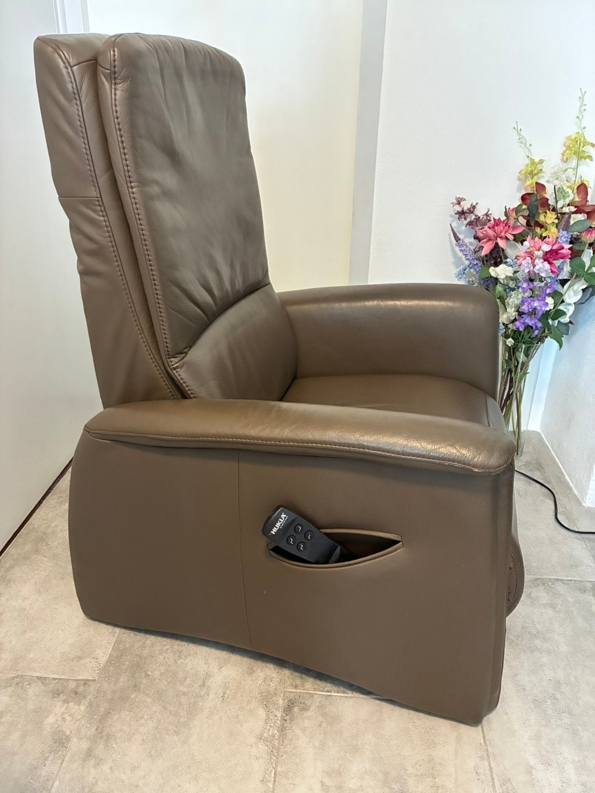 Te koop Elektrische relaxstoel, leer , Hokla, Ophalen, Gebruikt, Minder dan 75 cm, Leer