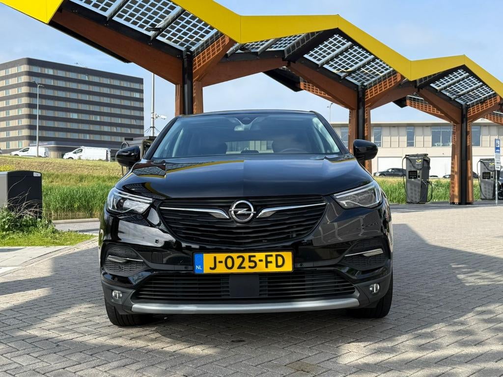 Opel Grandland X 1.2 Turbo Ultimate AUTOMAAT | PANO | ACC |, 680 kg, 1199 cc, Zwart, Parkeerassistent