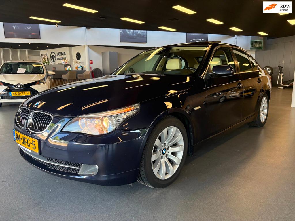 BMW 5-serie 535d High Executive Dealer onderhouden ! , Head, Automaat, Gebruikt, Beige, 2993 cc