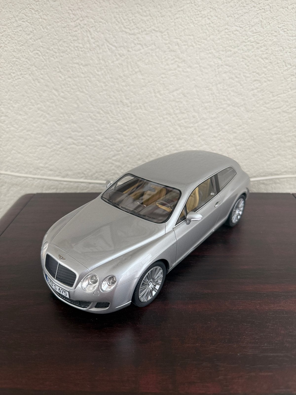 Bentley Flying Star 1/18 BoS-Models limited edition!, Hobby en Vrije tijd, Modelauto's | 1:18, Ophalen of Verzenden, Zo goed als nieuw