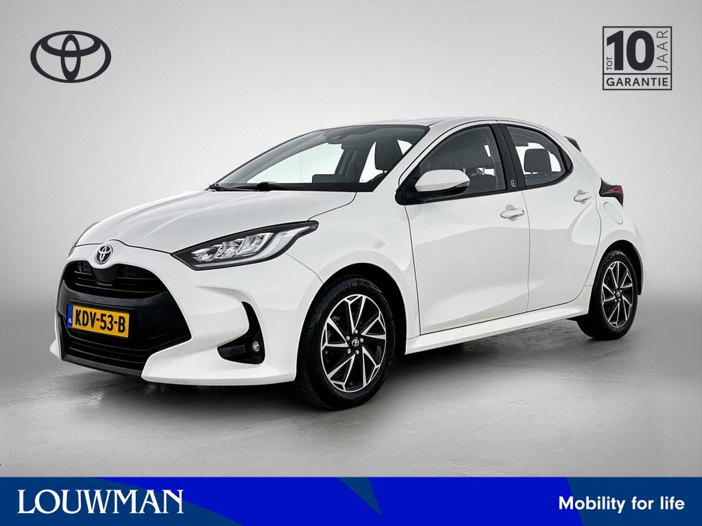 Toyota Yaris 1.5 Hybrid Dynamic (bj 2022, automaat), Auto's, Toyota, 12 maanden, 450 kg, Gebruikt, Wit
