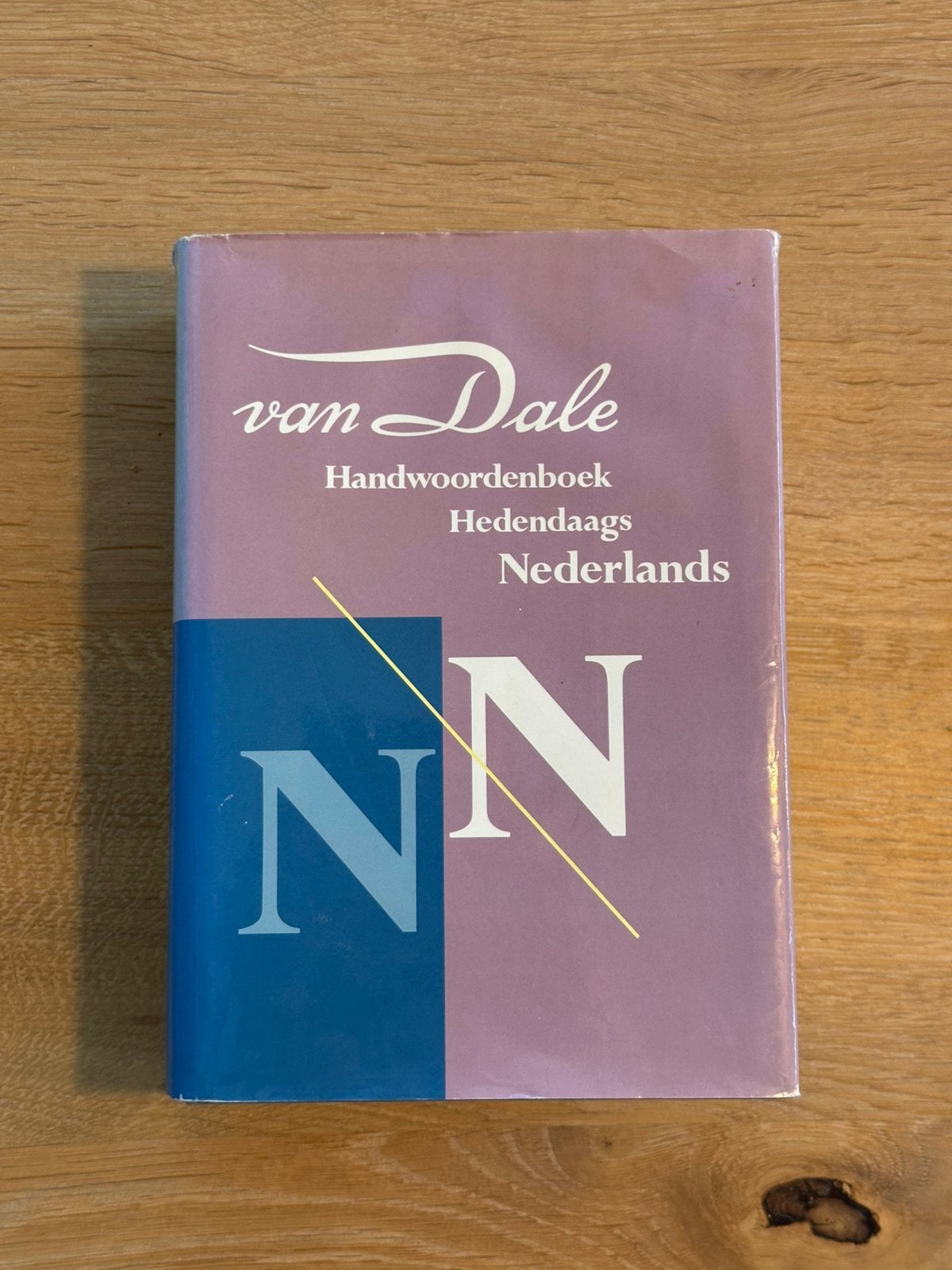 Van Dale Handwoordenboek Nederlands - 2e druk (nwe spelling), Boeken, Ophalen of Verzenden, Gelezen, Van Dale, Nederlands