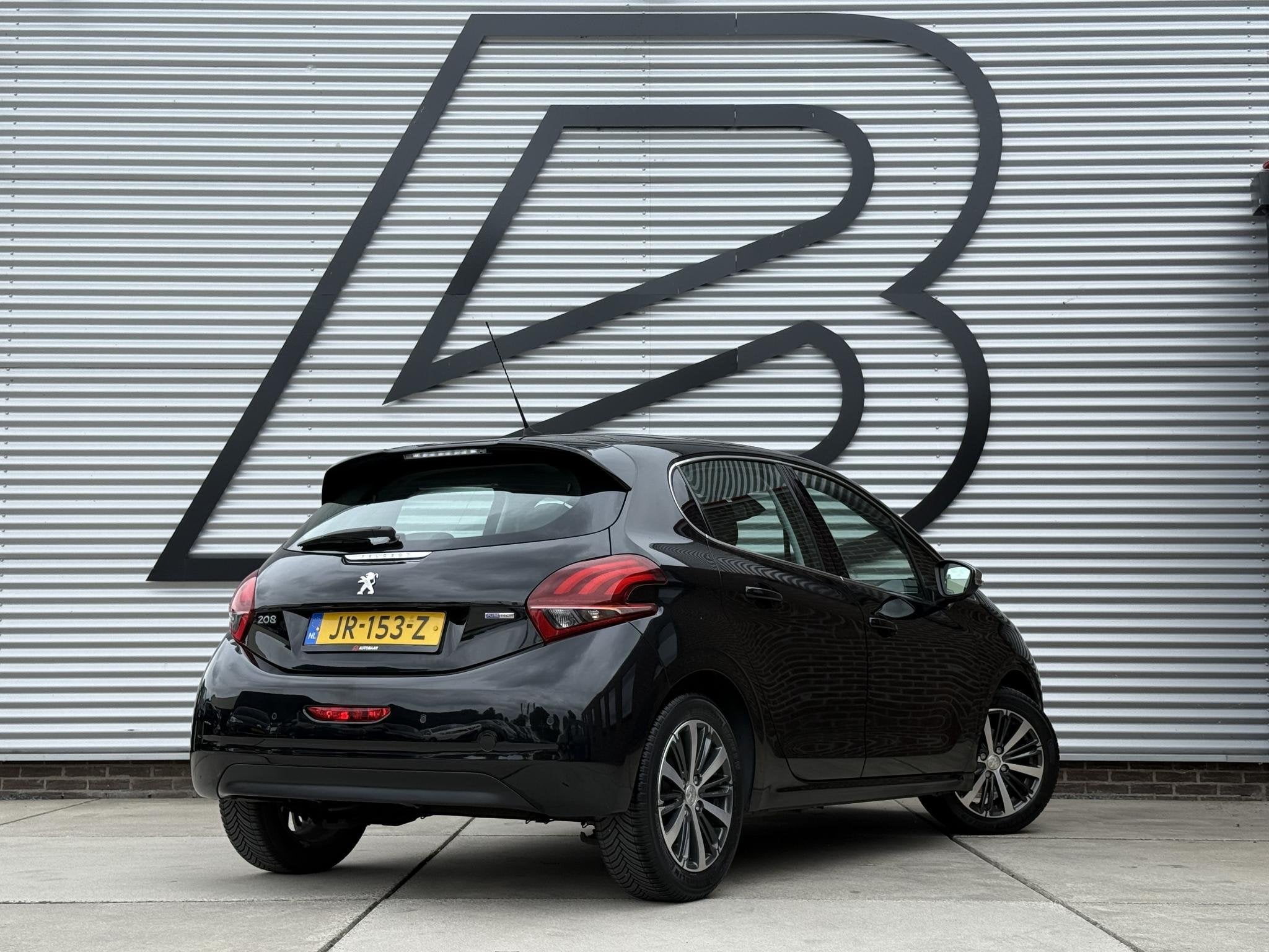 Peugeot 208 1.2 PureTech Allure 1e Eigenaar|Navi|Carplay|Cli, Auto's, Voorwielaandrijving, Stof, Gebruikt, 1199 cc