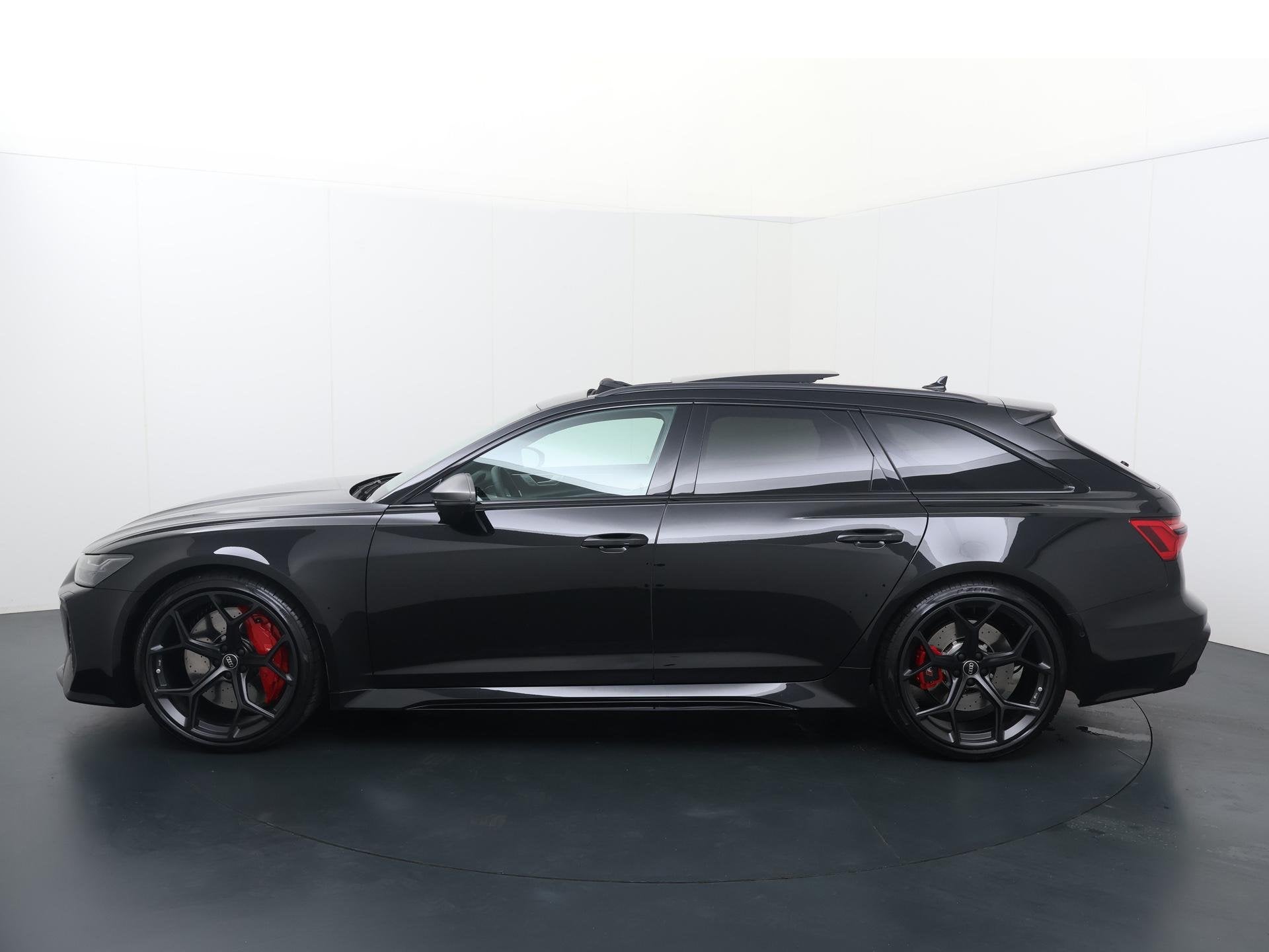 Audi RS 6 Avant 4.0 TFSI Quattro performance | 630 PK | Trek, Gebruikt, Met garantie (alle), 2065 kg, Leder