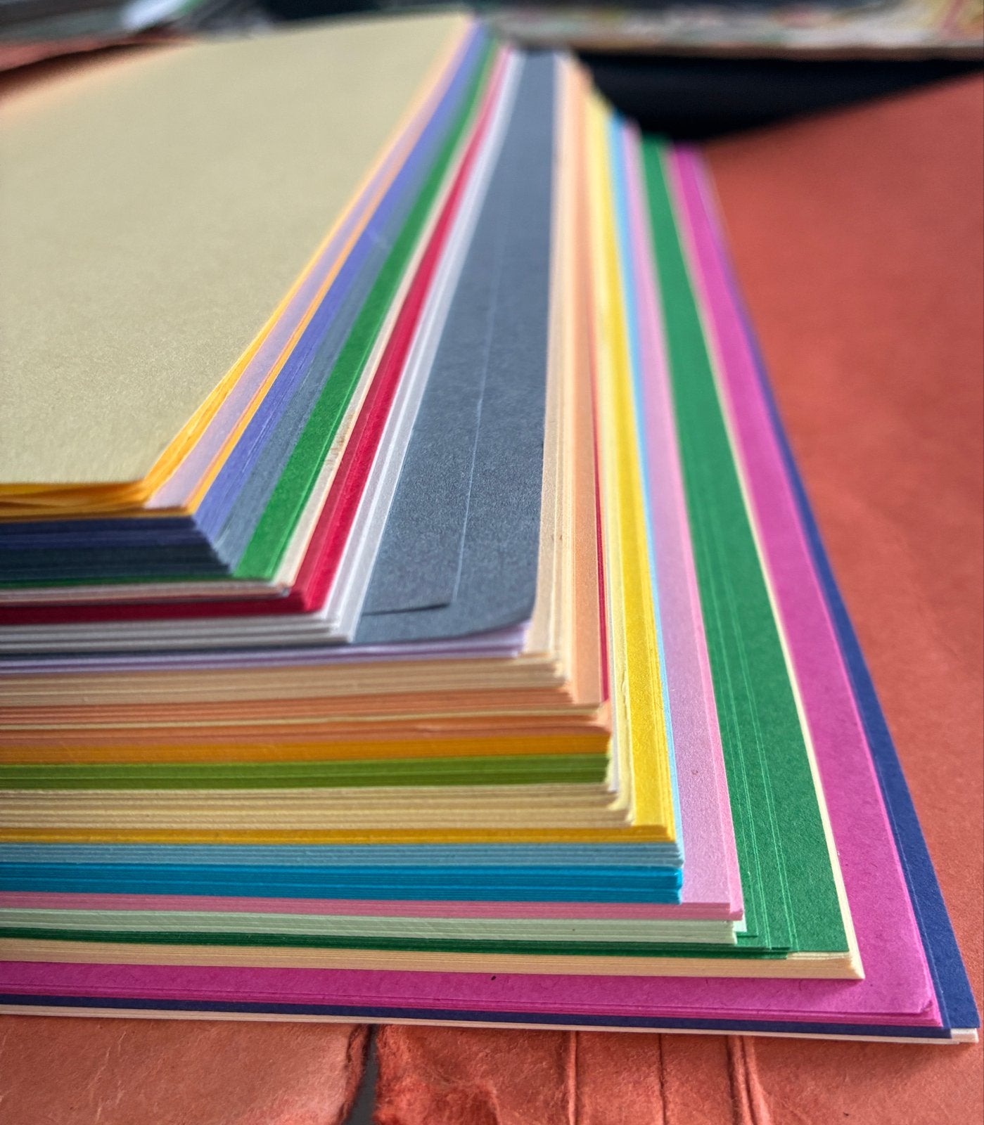 Gekleurde papier, Ophalen of Verzenden, Nieuw