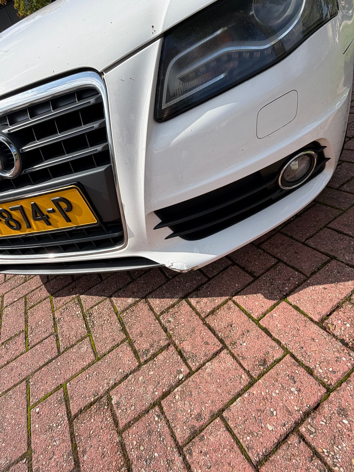 Foto 14 van Audi A4 2.7 TDI 140KW Avant Multitronic 2010 Wit