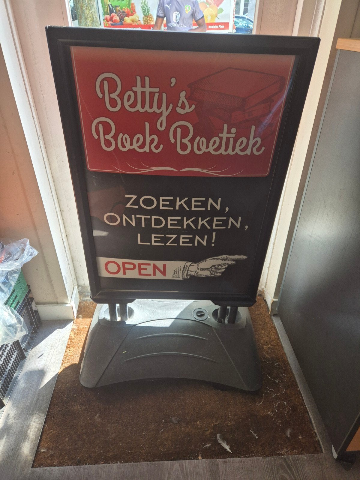 Zo goed als nieuw A1 stoepbord met watertank, zwart, Zakelijke goederen, Ophalen of Verzenden