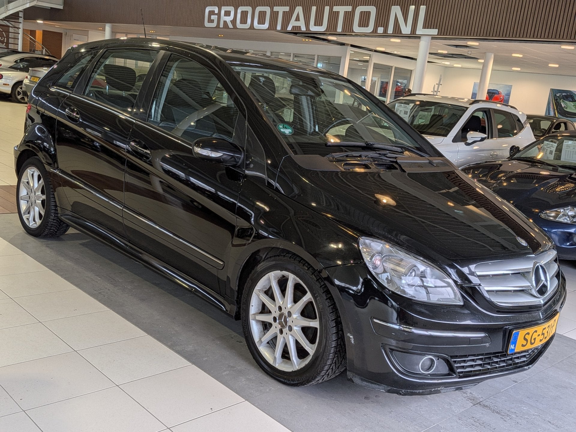 Mercedes-Benz B-Klasse 170 Panoramadak, Airco, Isofix, Stuur, Voorwielaandrijving, Stoelverwarming, Gebruikt, Zwart