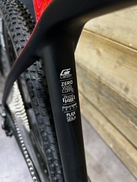 29er Sensa Fiori Evo Elite Black/red Carbon na inruil € 1799, Niet ingevuld, Nieuw, Niet ingevuld, Niet ingevuld