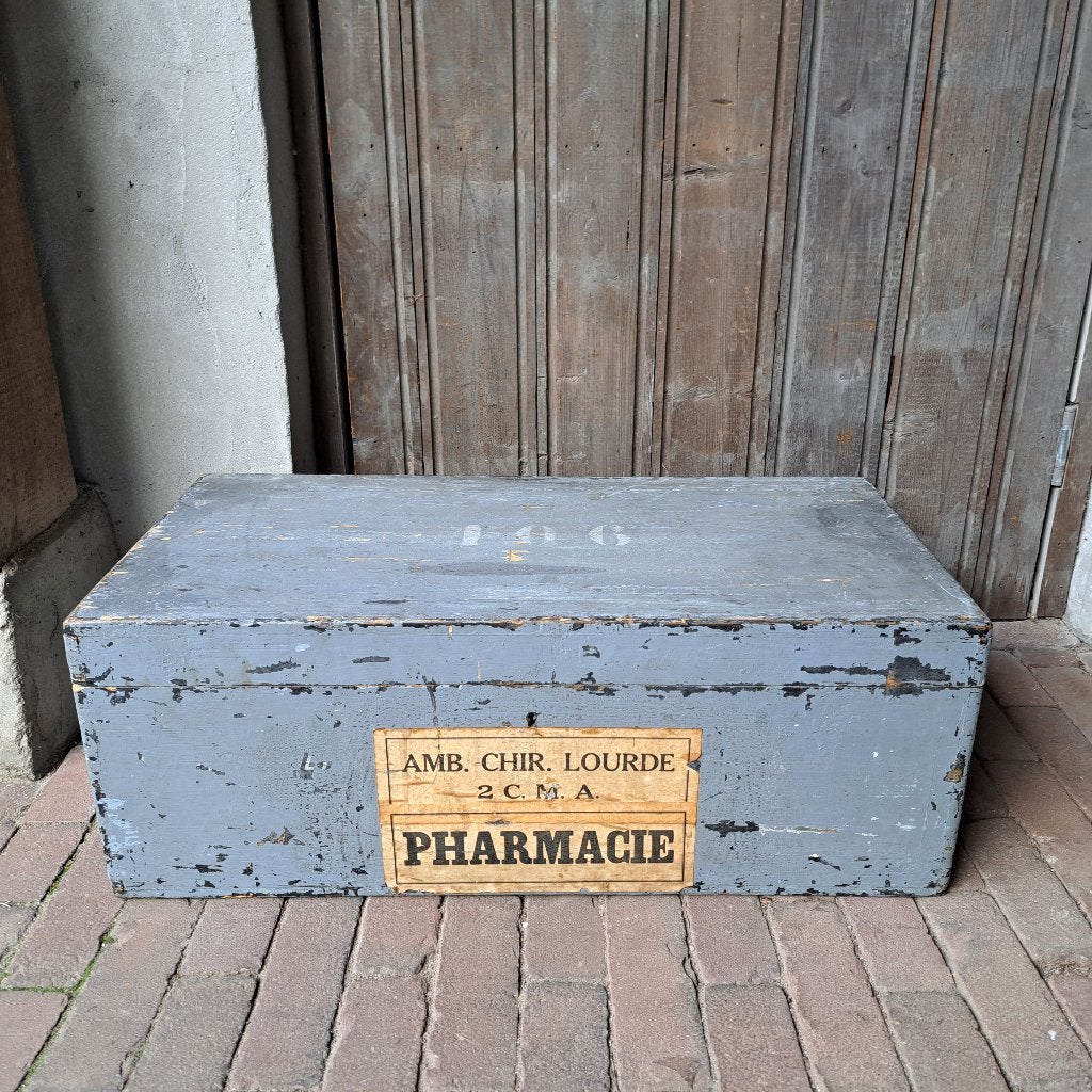 Oude brocante houten kist Ambulance Pharmacie 106 *Etage3*, Gebruikt, ., Ophalen of Verzenden, .