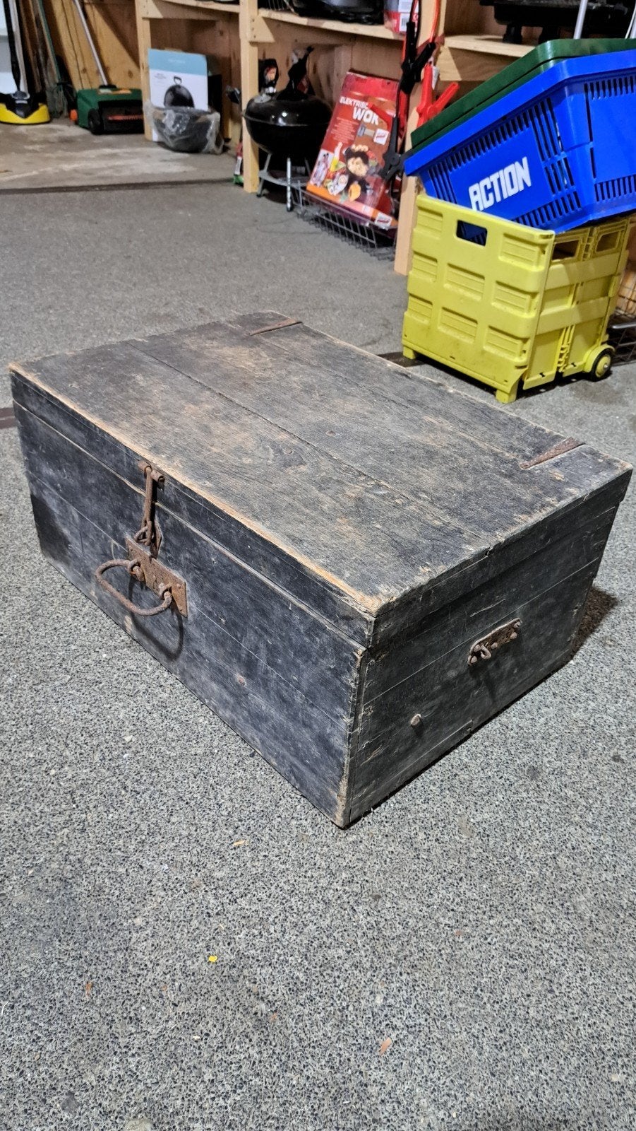 Vintage houten kist met metalen beslag, Ophalen, Gebruikt