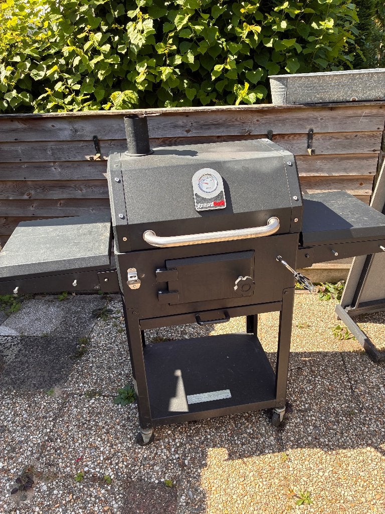 Grandhall Xenon Charcoal BBQ, Ophalen, Gebruikt