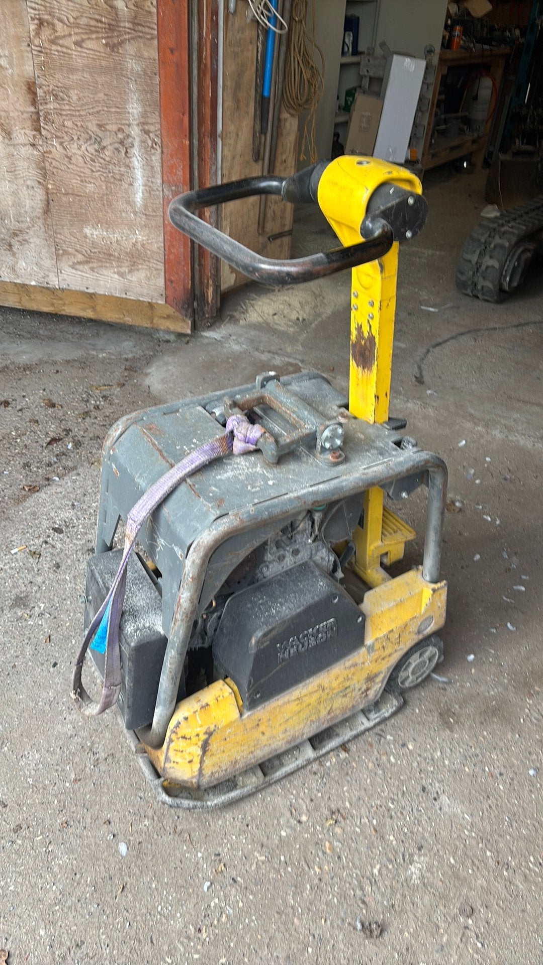 Wacker trilplaat, 1000 tot 2000 kg, Ophalen, Diesel