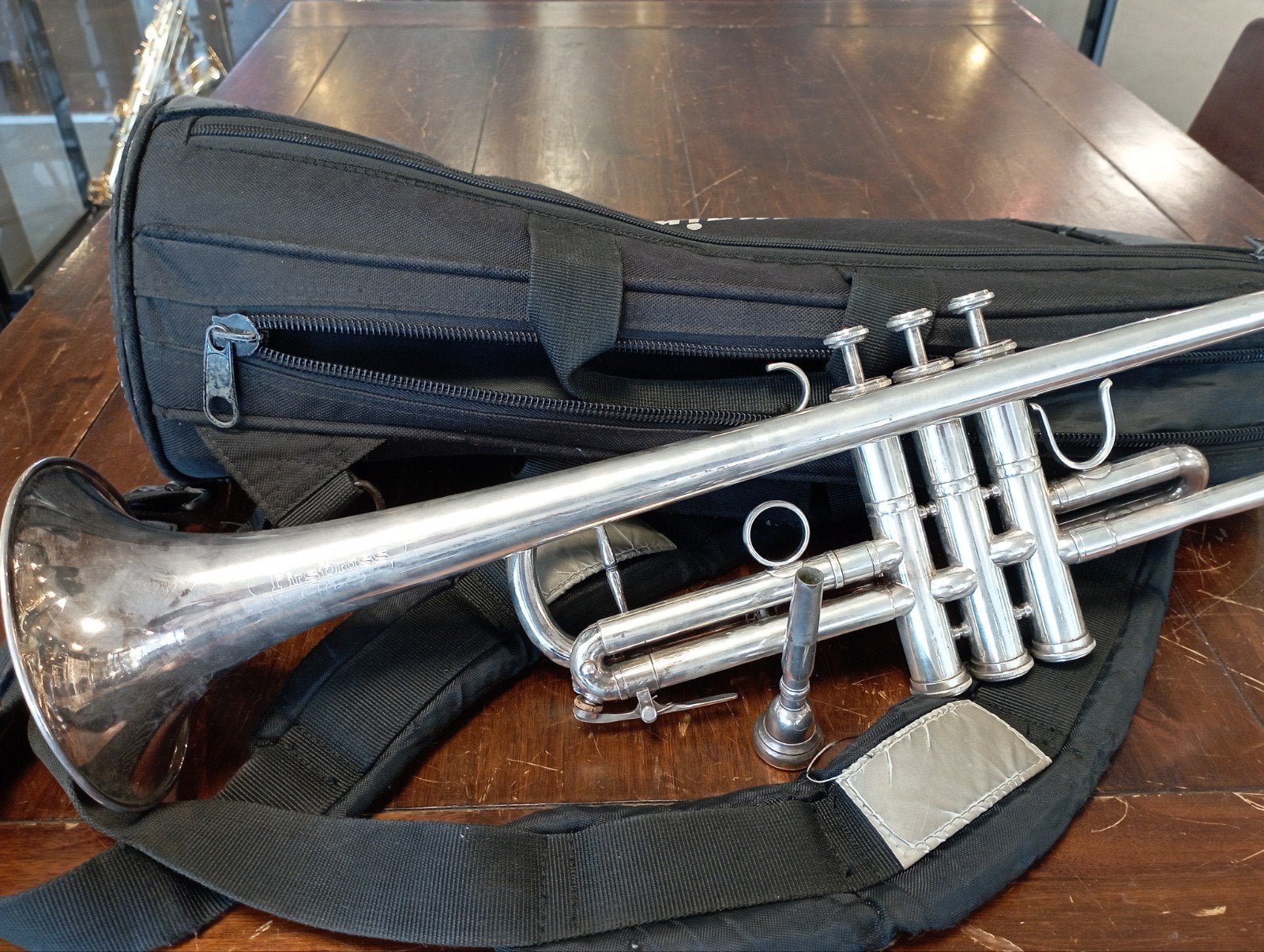 First Brass verzilverde Trompet, Muziek en Instrumenten, Ophalen of Verzenden, Gebruikt, Bes-trompet