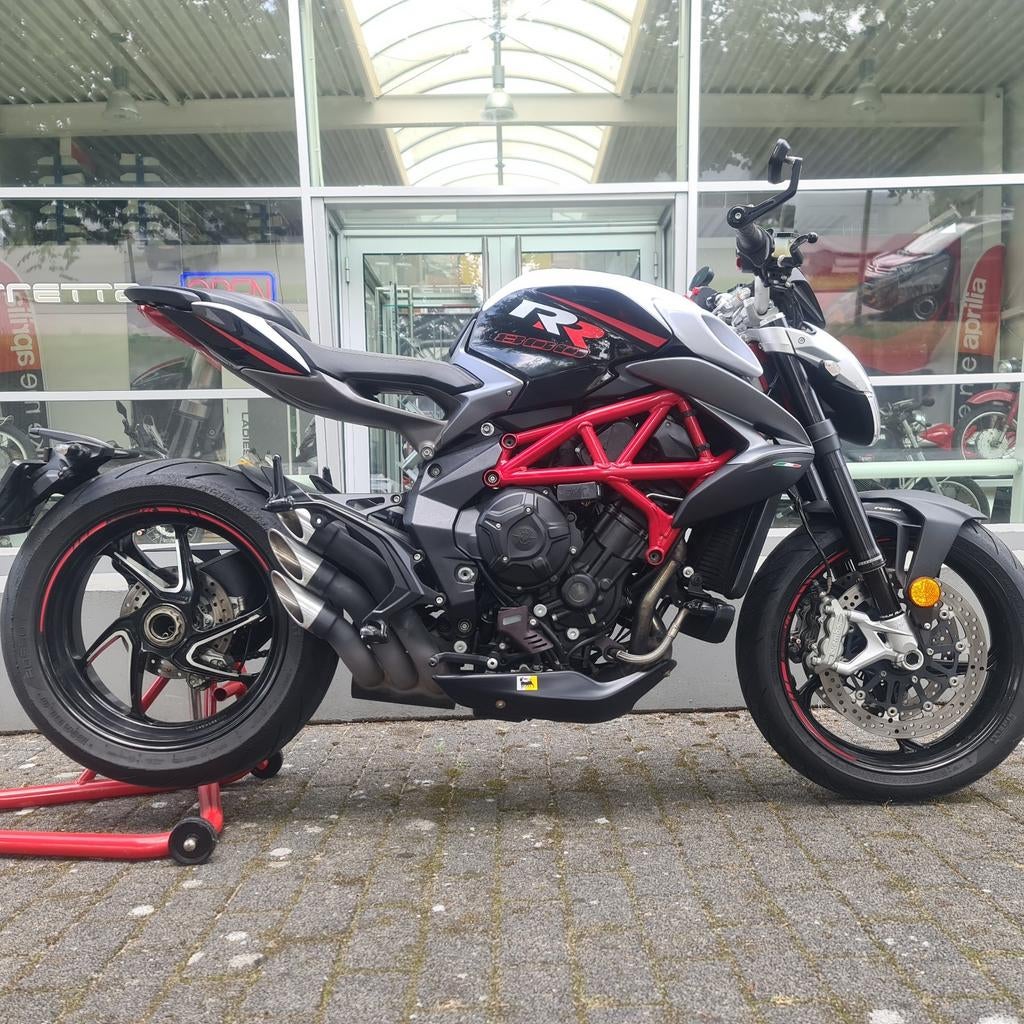 MV Agusta Problemen? Wij lossen ze wel op, Motoren, Handleidingen en Instructieboekjes, Ophalen, MV Agusta