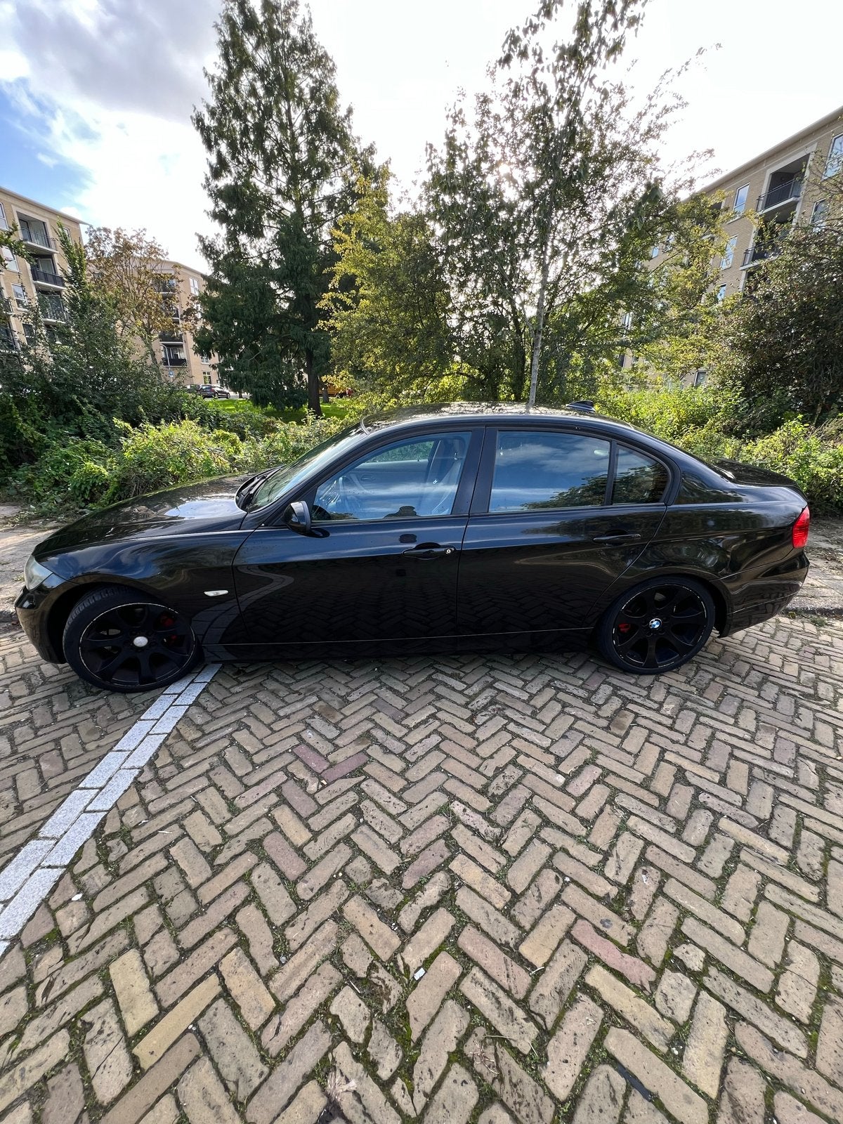 BMW 3-Serie 2.0 I 320 2006 Zwart | Leder| MOET NU WEG, Achterwielaandrijving, 1995 cc, 4 cilinders, Zwart