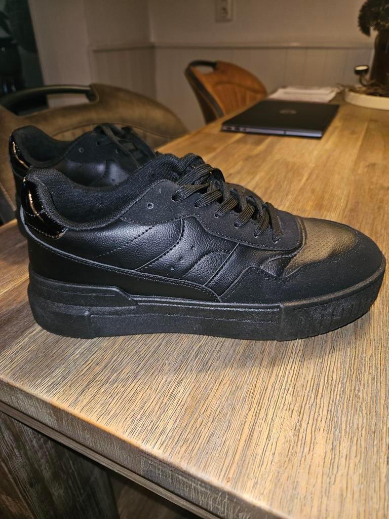 Damessneakers 42, Zwart, Ophalen of Verzenden, Van haren, Sneakers of Gympen
