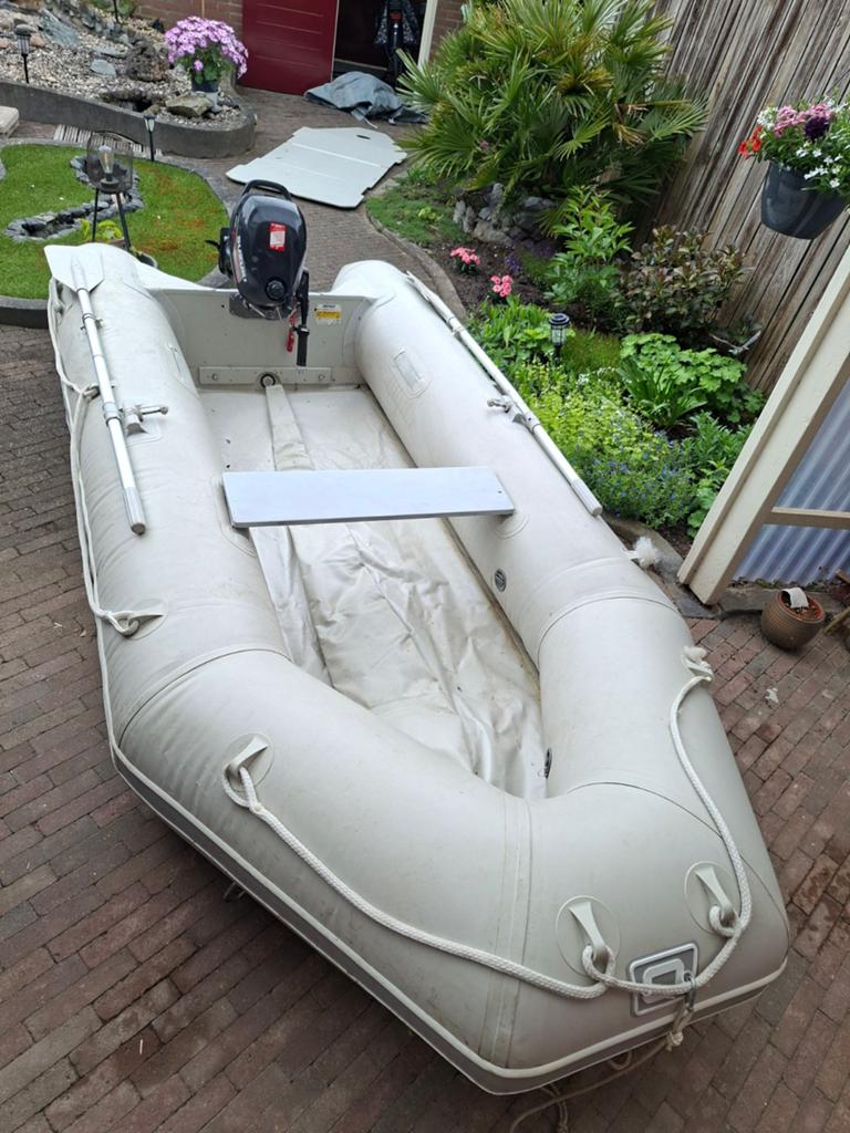 5 persoons quicksilver compleet met 2,5 pk buitenboordmotor, Ophalen, Gebruikt