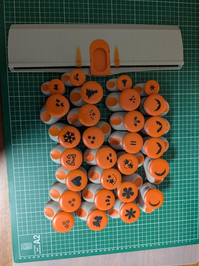 Tonic ponsen 28 stuks met liniaal, Oranje, Overige thema's, Gereedschap of Toebehoren, Overige merken